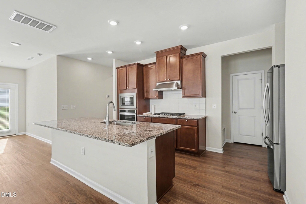 653 Rawls Drive - Photo 5