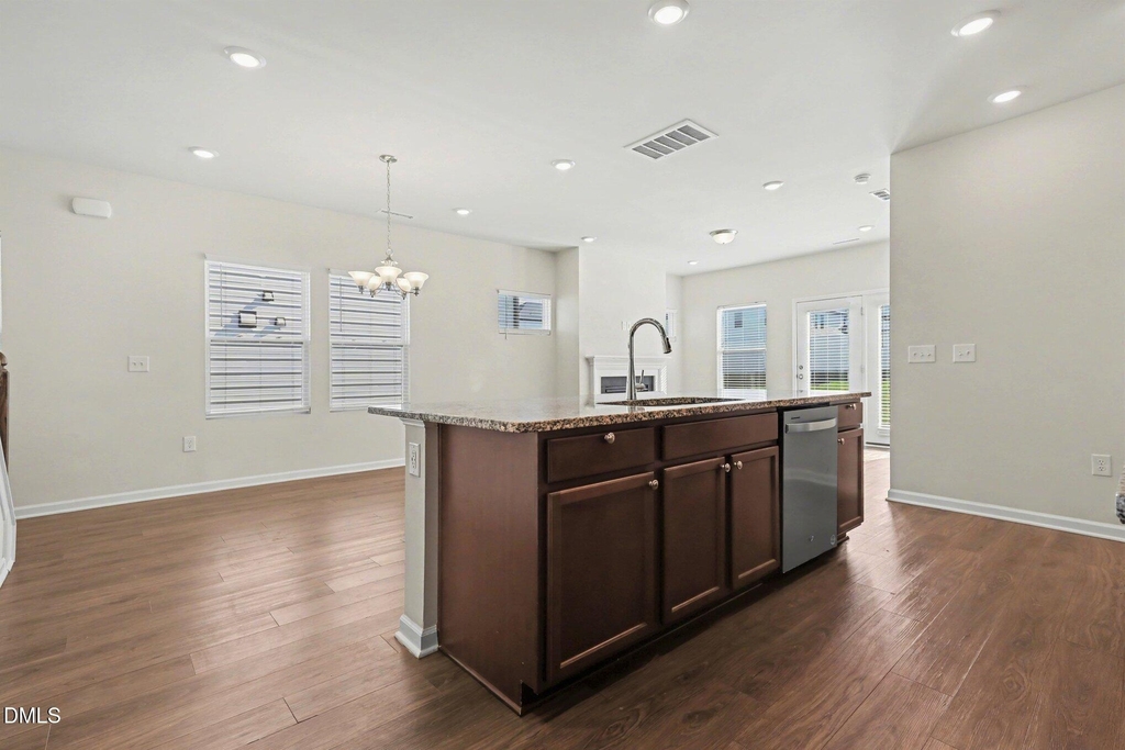 653 Rawls Drive - Photo 6