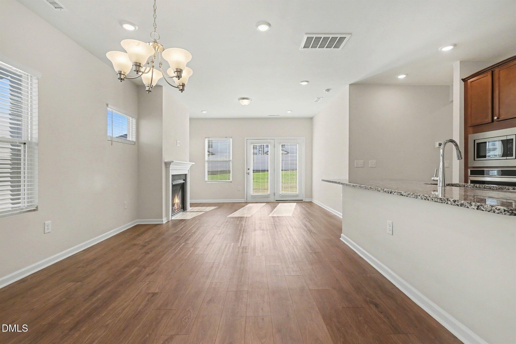 653 Rawls Drive - Photo 3
