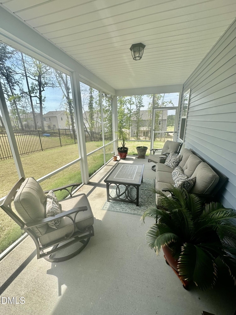 89 W Ravano Drive - Photo 9