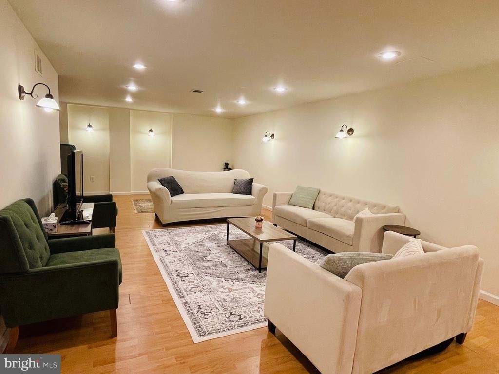 46 Hoover Avenue - Photo 31