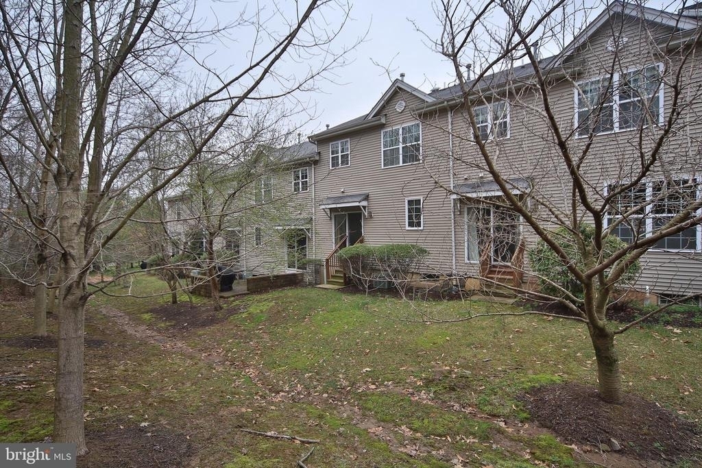 46 Hoover Avenue - Photo 25