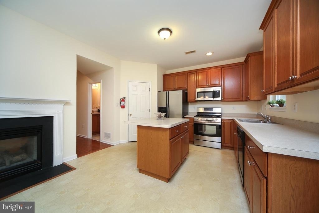 46 Hoover Avenue - Photo 6