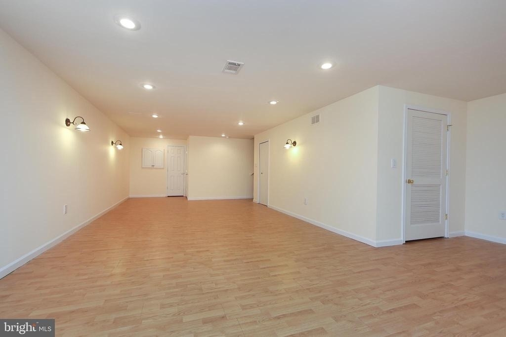 46 Hoover Avenue - Photo 22