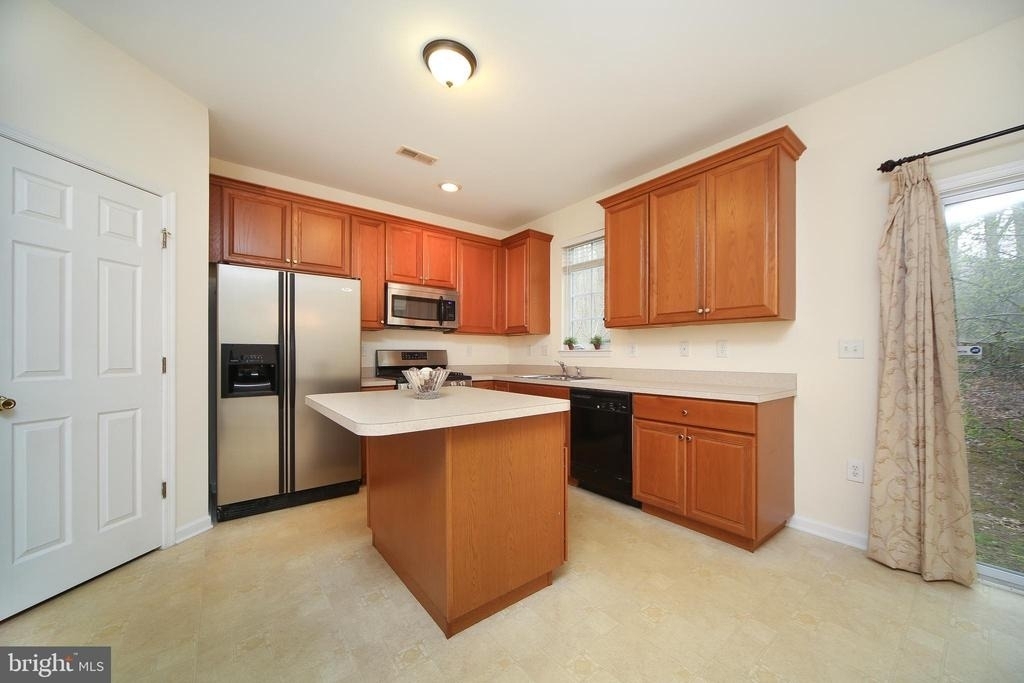 46 Hoover Avenue - Photo 4
