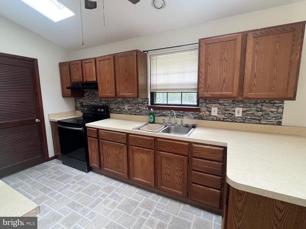 125 Lower Shore Road - Photo 20