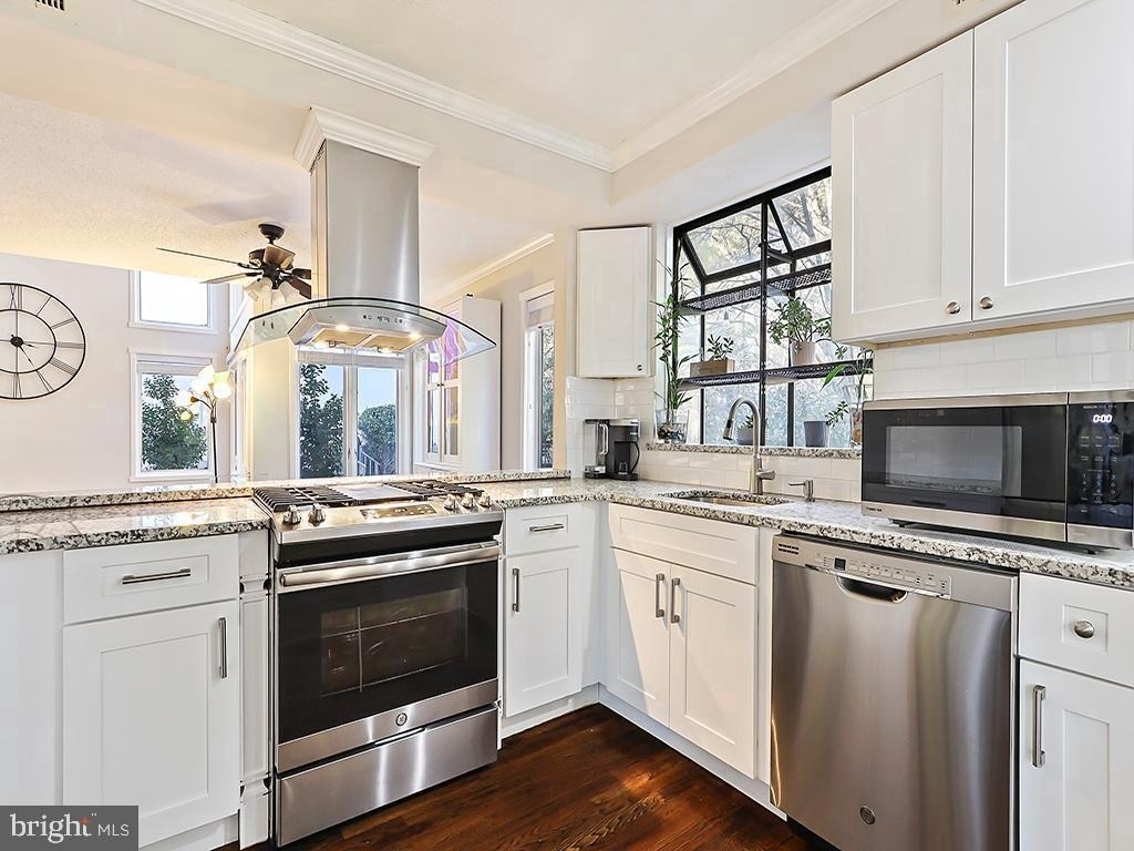 540 Sayre Drive - Photo 4