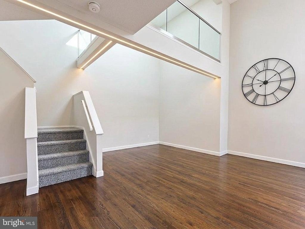 540 Sayre Drive - Photo 3