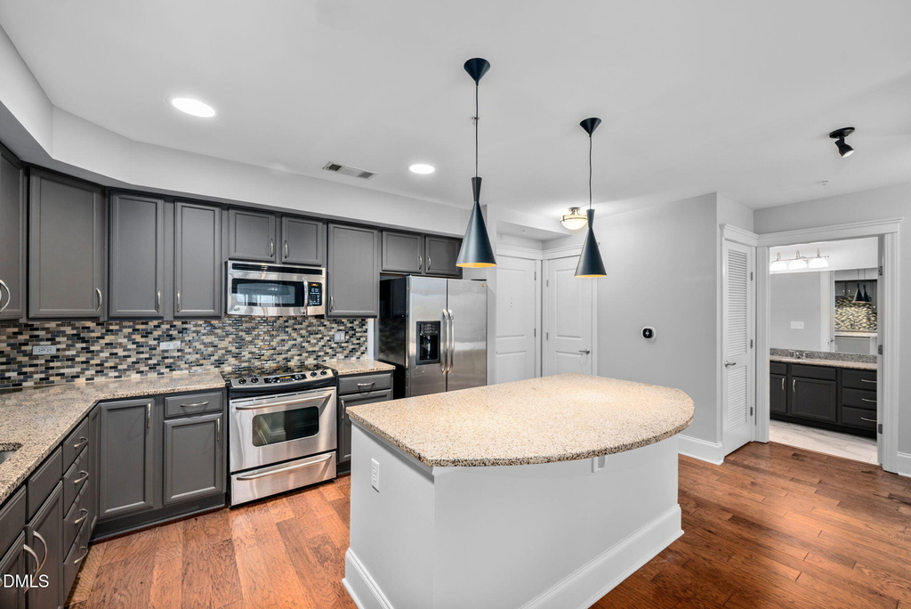 222 Glenwood - Photo 1