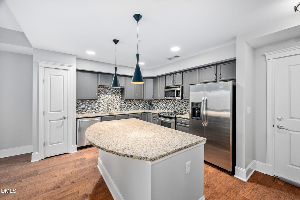 222 Glenwood - Photo 3
