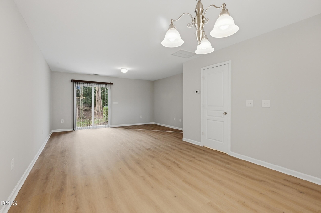 2907 Berkeley Springs Place - Photo 9
