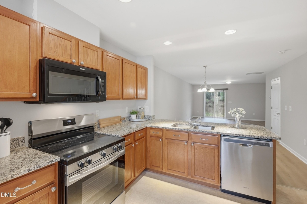 2907 Berkeley Springs Place - Photo 15