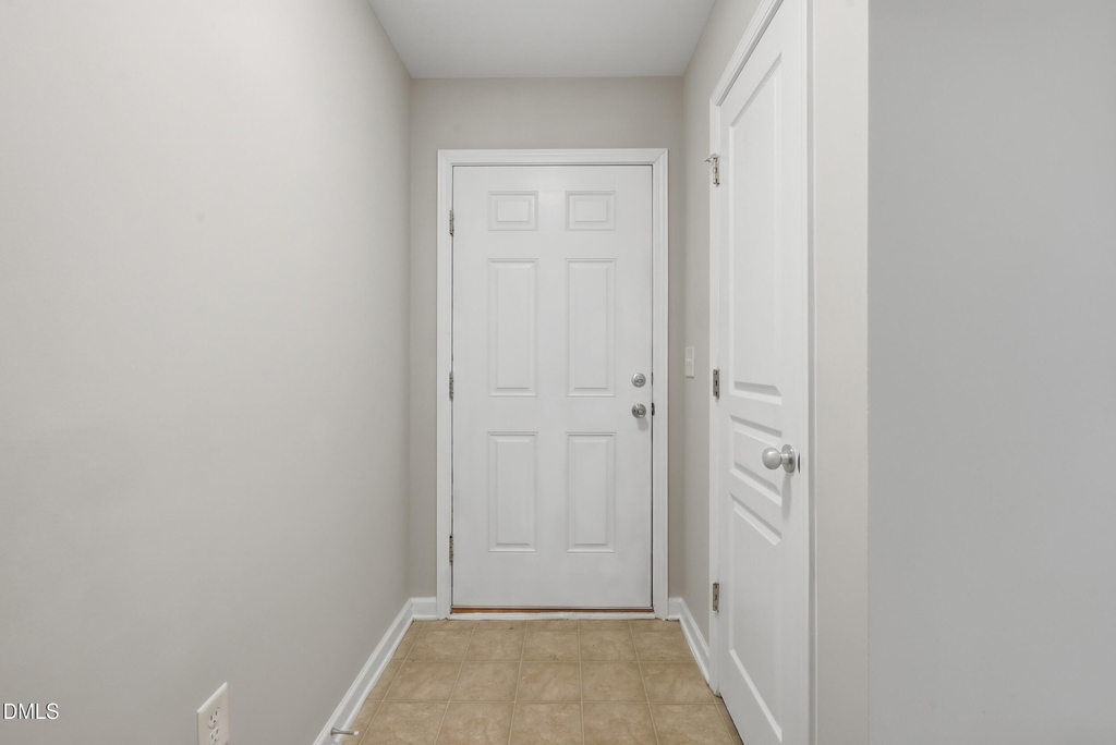 2907 Berkeley Springs Place - Photo 5