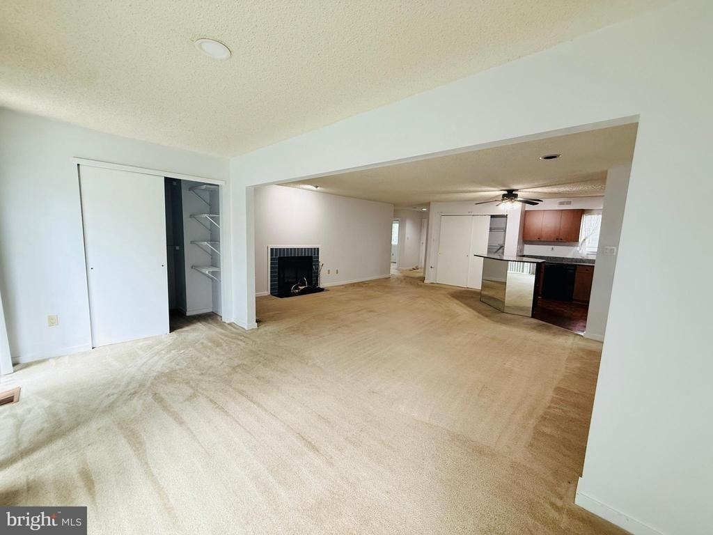 835 Chanticleer Drive - Photo 38