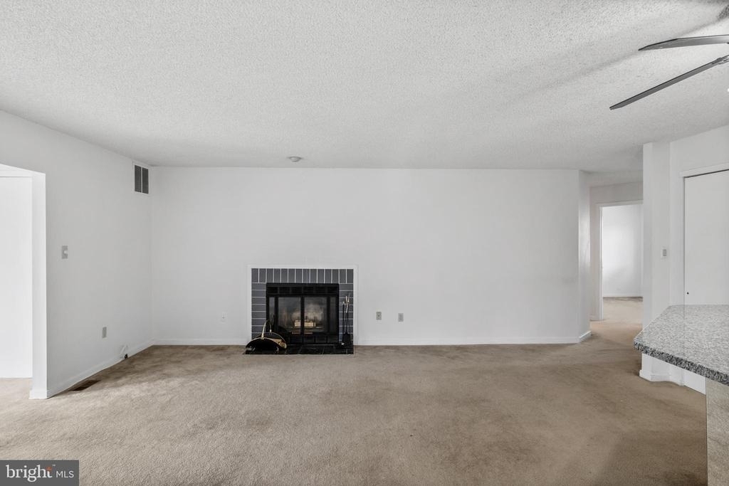 835 Chanticleer Drive - Photo 8