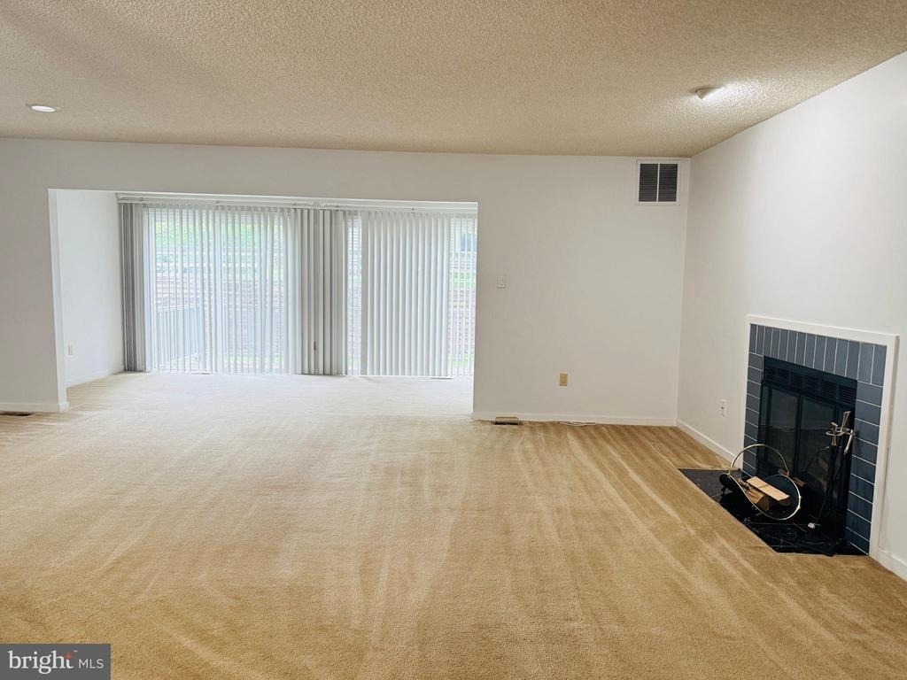 835 Chanticleer Drive - Photo 37