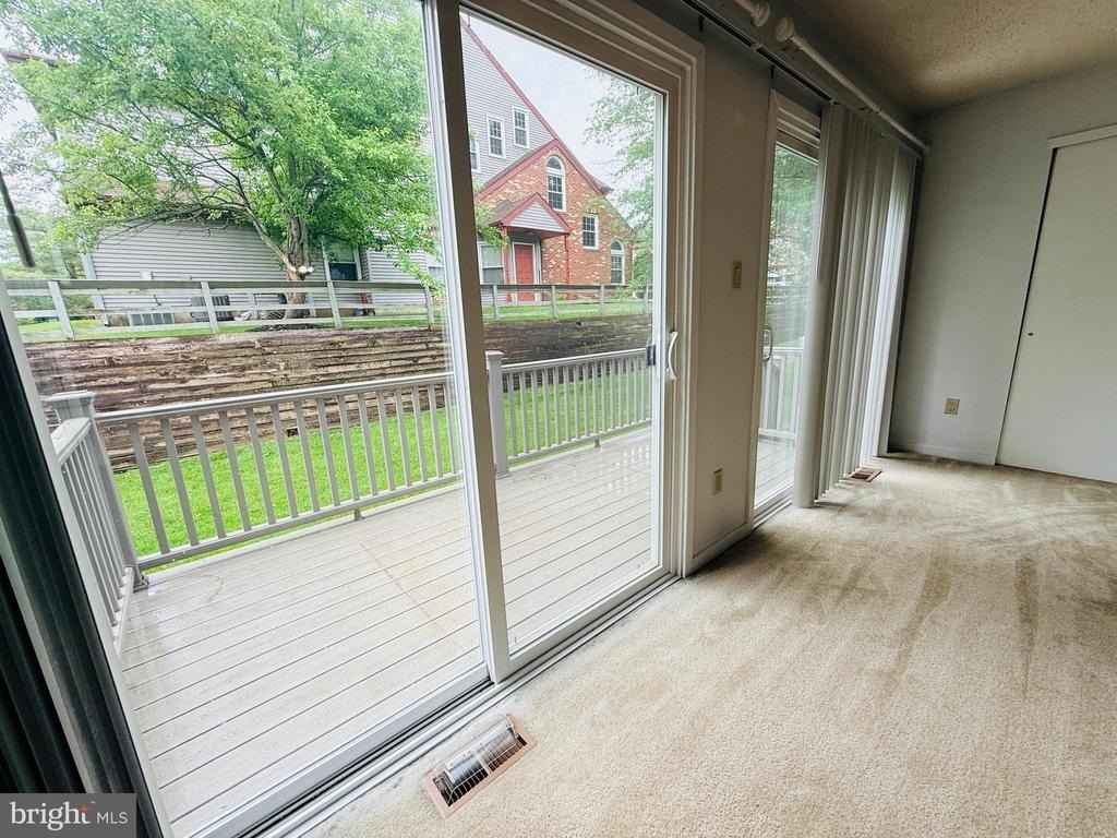 835 Chanticleer Drive - Photo 41