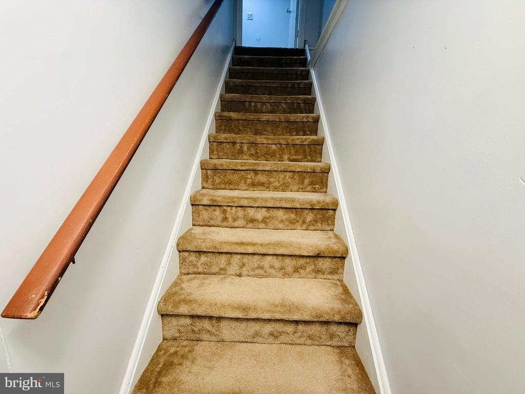 835 Chanticleer Drive - Photo 47