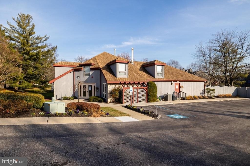 835 Chanticleer Drive - Photo 27