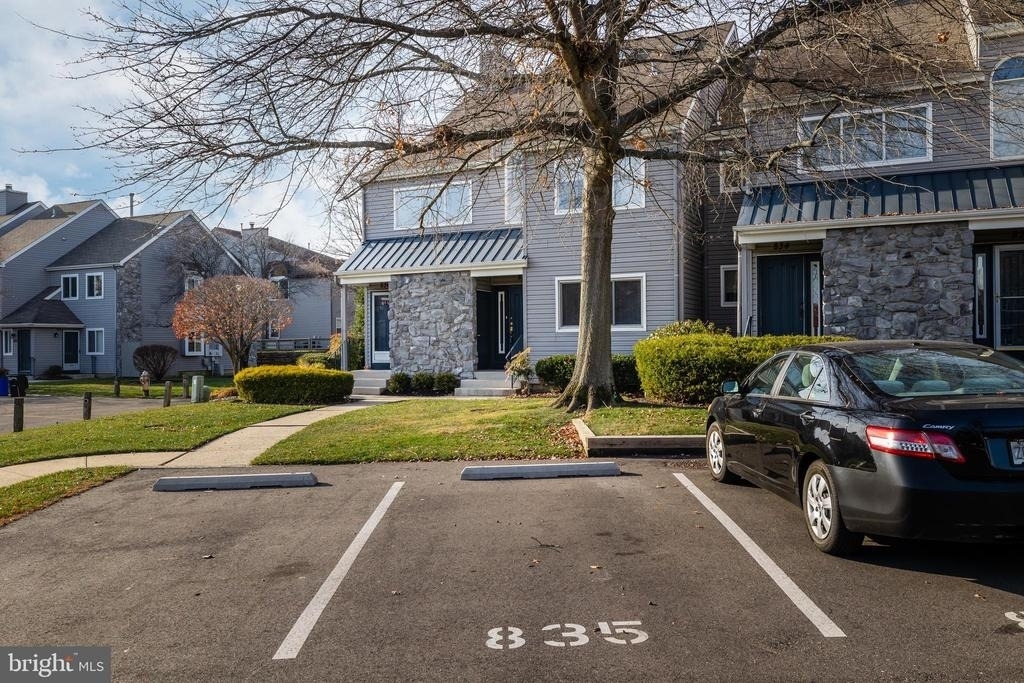 835 Chanticleer Drive - Photo 1