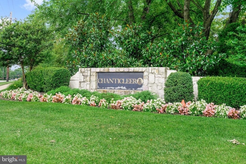 835 Chanticleer Drive - Photo 26