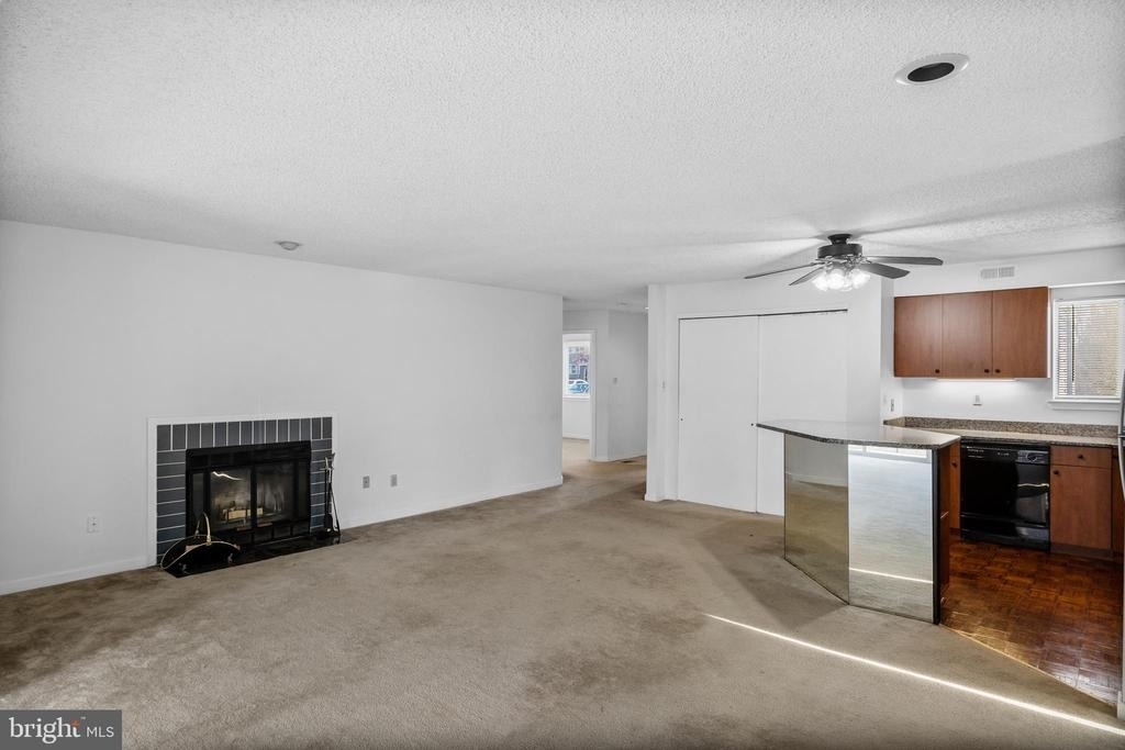 835 Chanticleer Drive - Photo 9