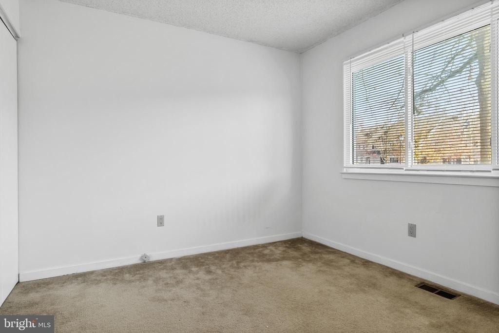 835 Chanticleer Drive - Photo 21