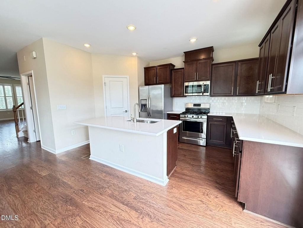 537 Austin View Boulevard - Photo 17