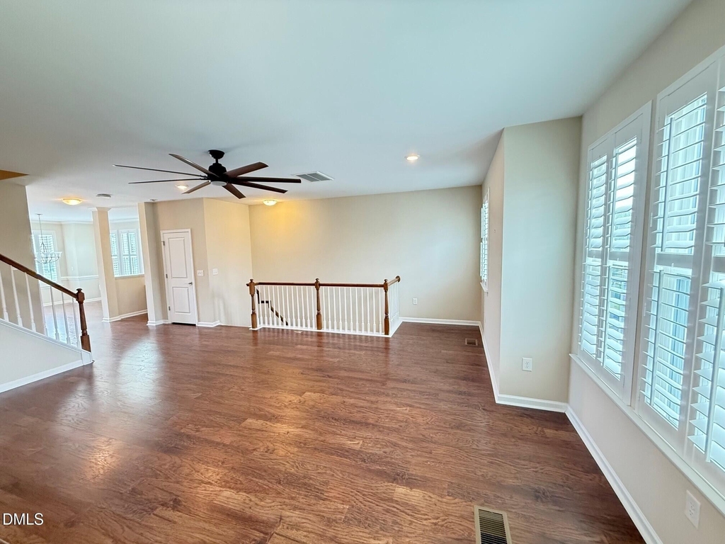 537 Austin View Boulevard - Photo 11