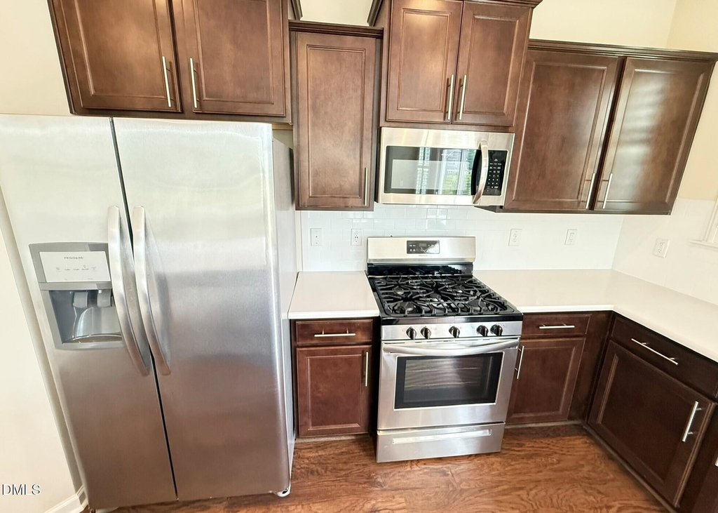 537 Austin View Boulevard - Photo 19