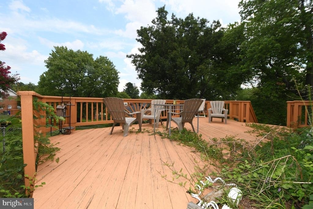 9221 Davidson Street - Photo 32