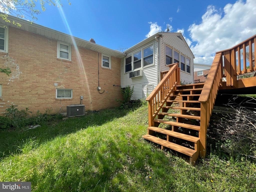 9221 Davidson Street - Photo 22