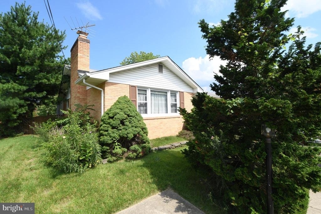 9221 Davidson Street - Photo 4