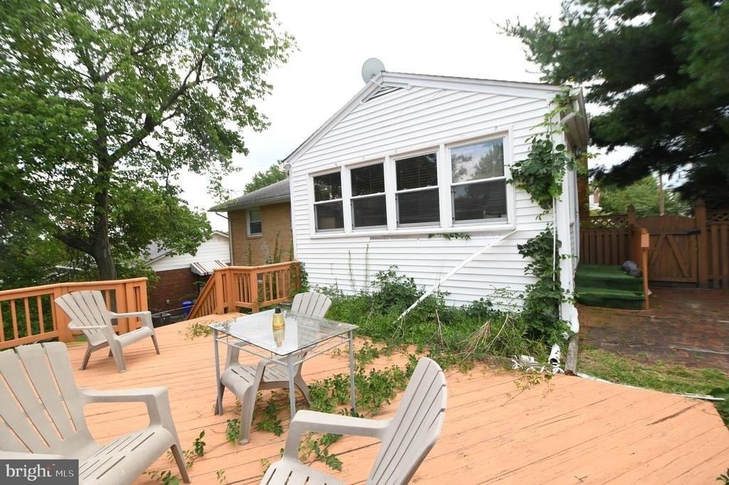 9221 Davidson Street - Photo 34