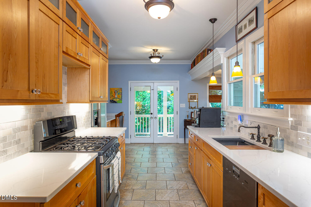 1308 Filmore Street - Photo 3