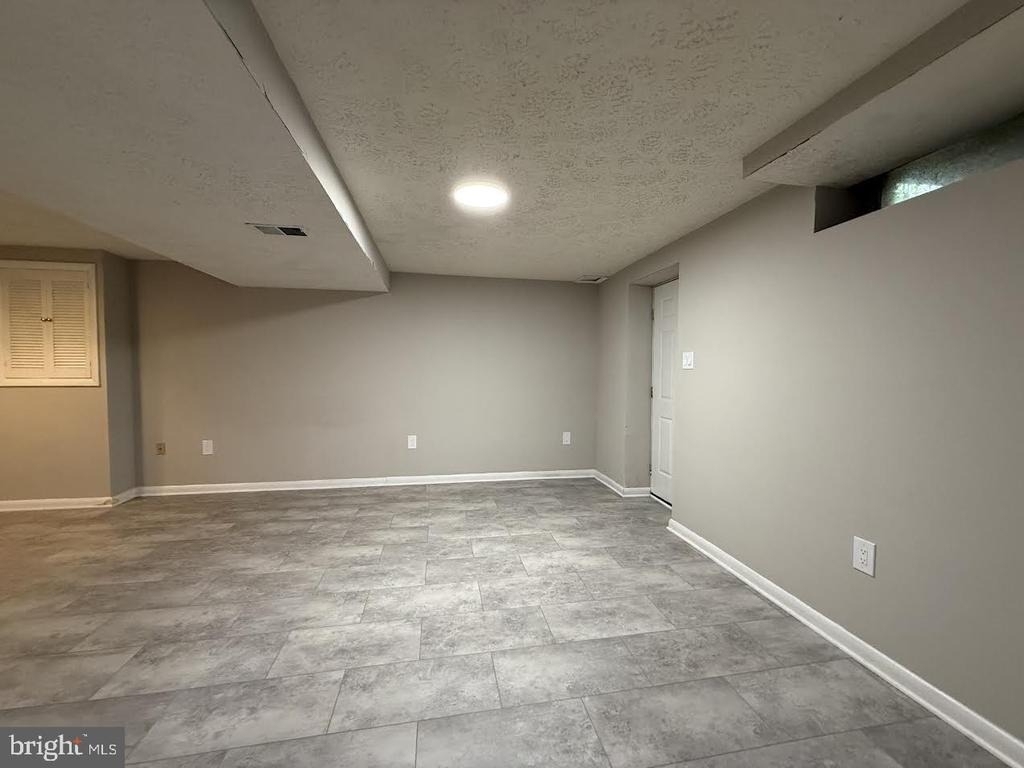 14931 Windmill Terrace - Photo 19