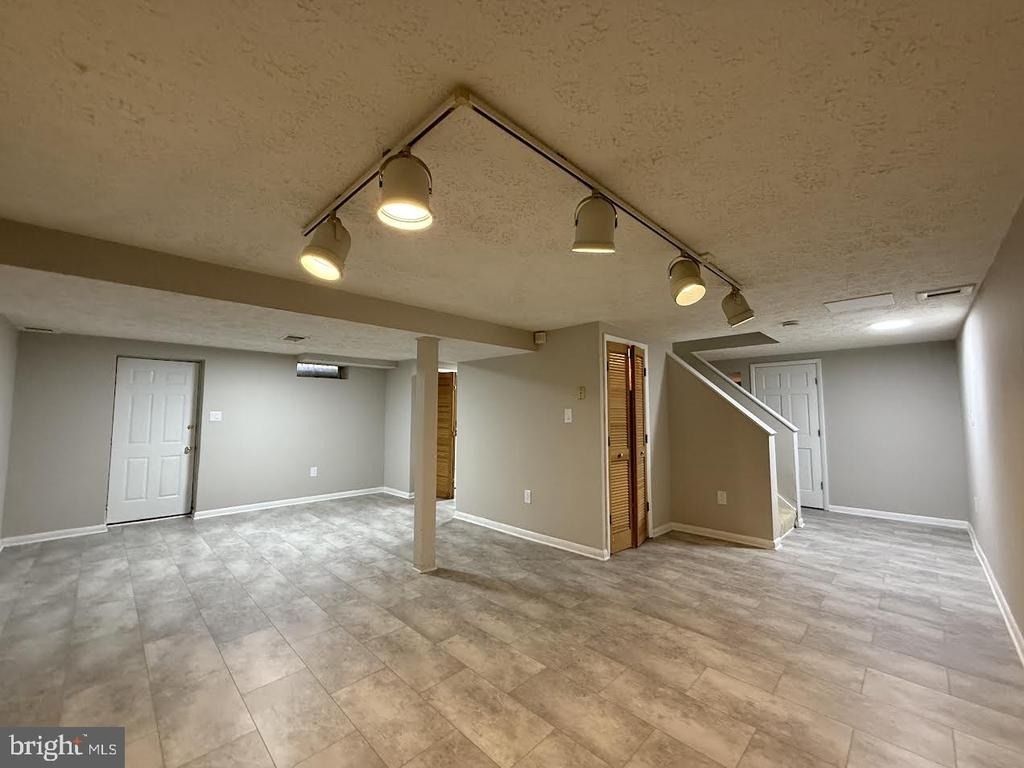 14931 Windmill Terrace - Photo 20