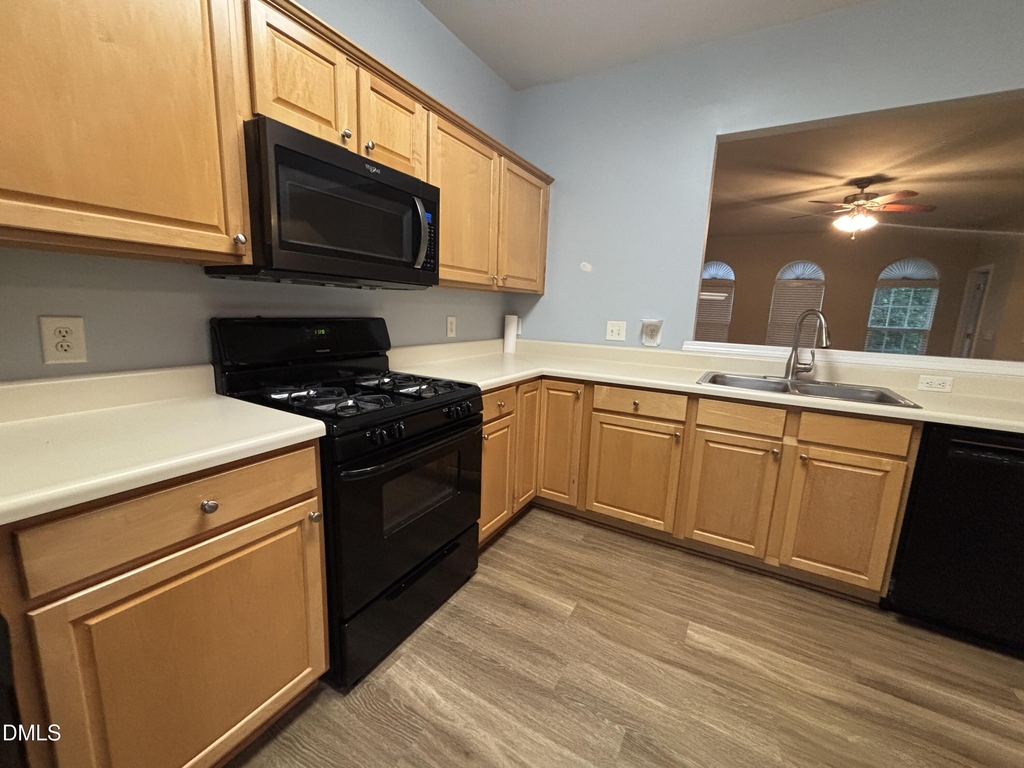 7252 Corvette Court - Photo 35