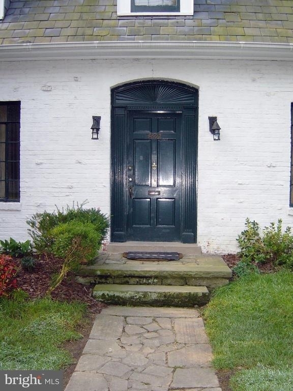 4602 Derussey Parkway - Photo 3