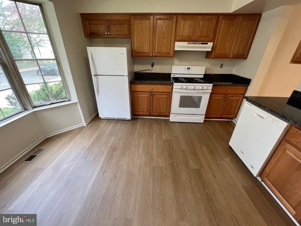 7520 Indian Hills - Photo 2