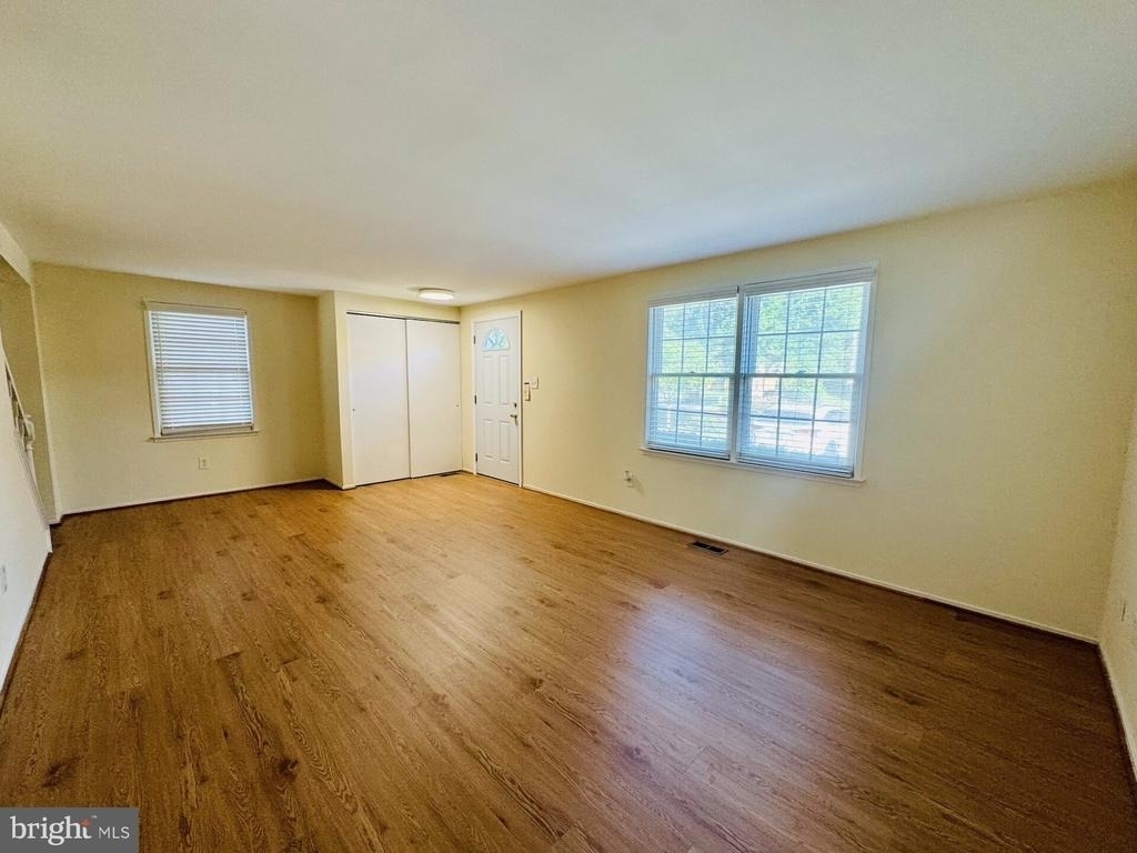 12146 Bentridge Place - Photo 4