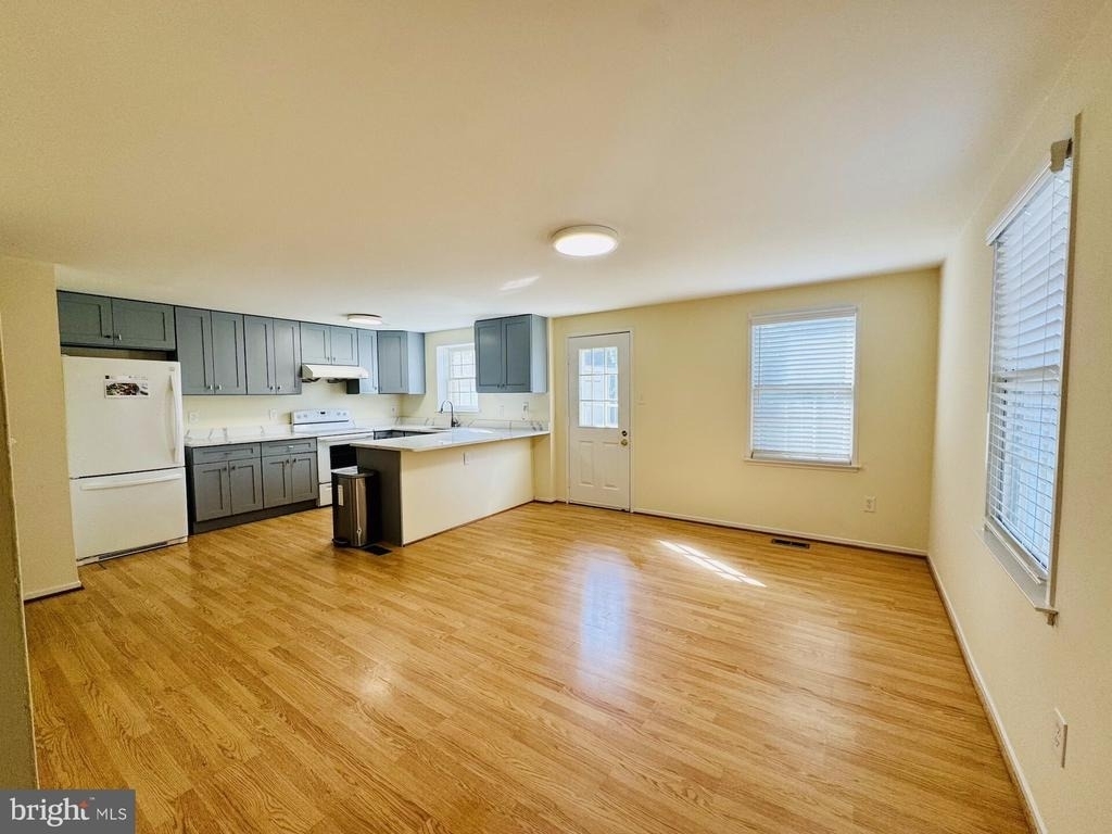 12146 Bentridge Place - Photo 11