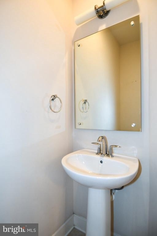 16301 Columbus Avenue - Photo 18