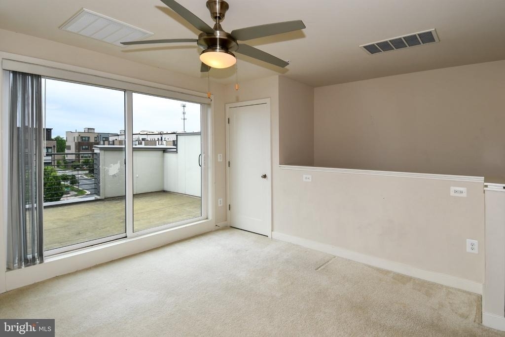 16301 Columbus Avenue - Photo 30