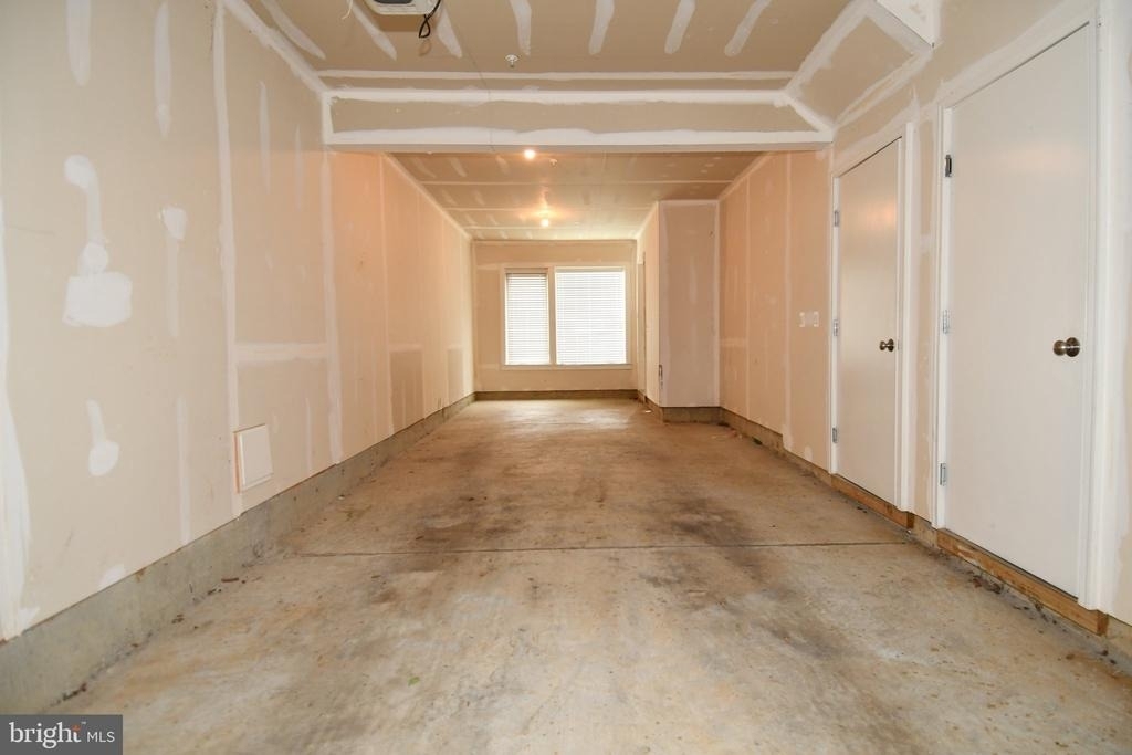 16301 Columbus Avenue - Photo 40
