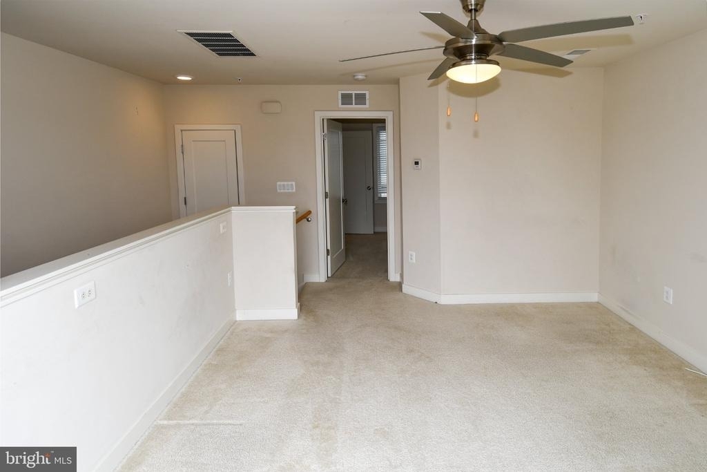 16301 Columbus Avenue - Photo 31