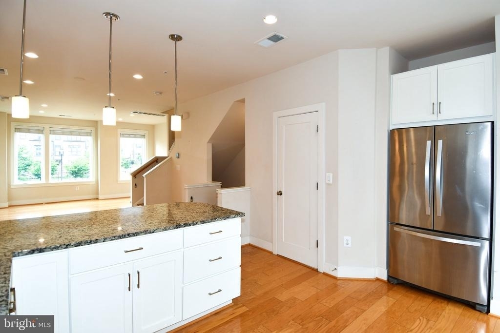 16301 Columbus Avenue - Photo 16