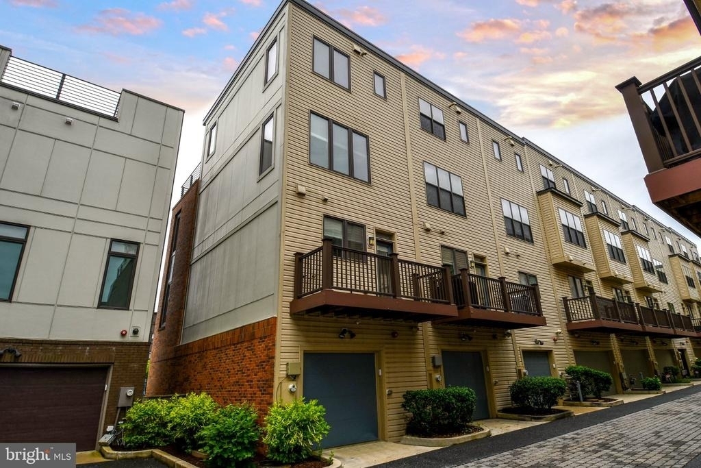 16301 Columbus Avenue - Photo 41