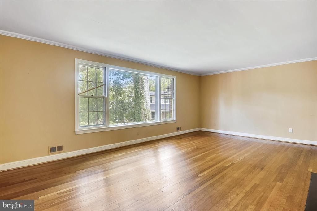 3303 Winnett Road - Photo 12