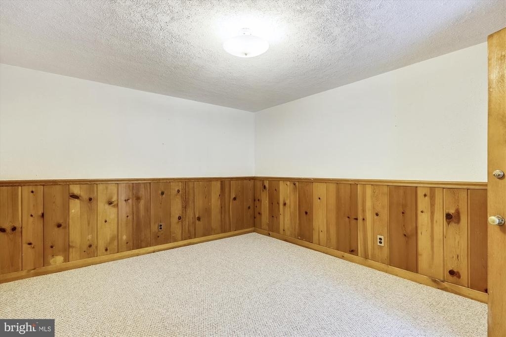 3303 Winnett Road - Photo 36